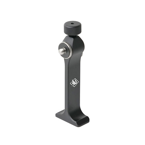 Con el Tripod Binocular Holder de GERMAN TACTICAL SYSTEMS, tendrás un adaptador ligero y resistente, fácil de usar, con base Arca y diseño compacto para llevar siempre contigo.